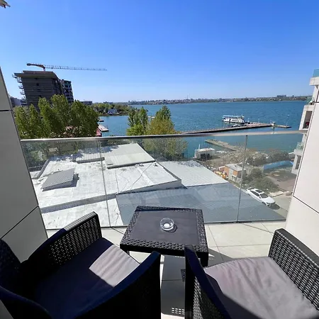 Tudors View Mamaia