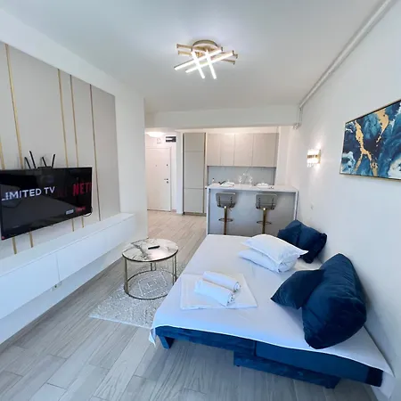 Tudors View * Mamaia