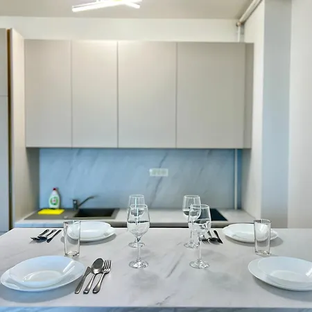 Tudors View Apartment