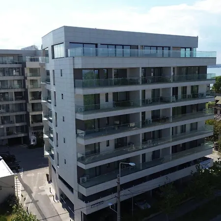 Apartment Tudors View