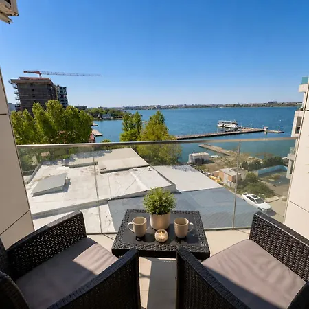 Tudors View Apartman *